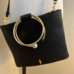 Thacker New York crossbody. Black